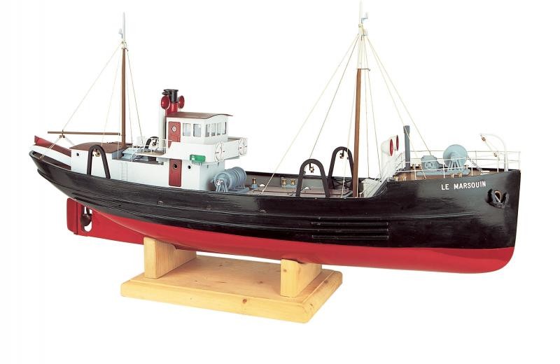 Revell maquette bateau 05204 Chalutier de la Mer du Nord 1/142
