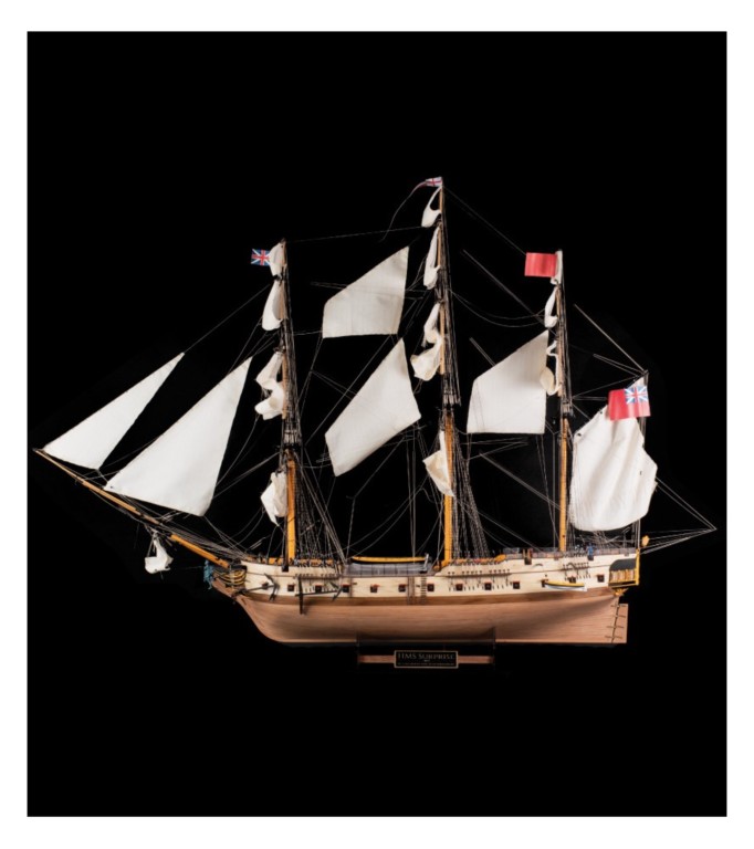 Maquette de bateau en bois HMS SURPRISE Artesania