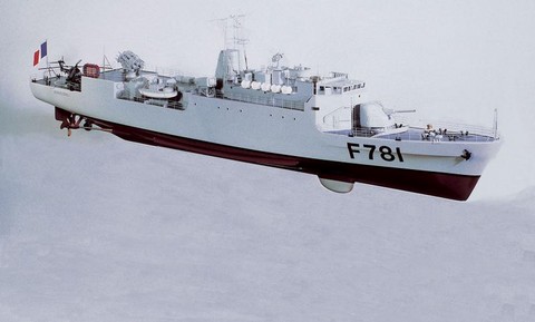 Maquette bois militaire Aviso