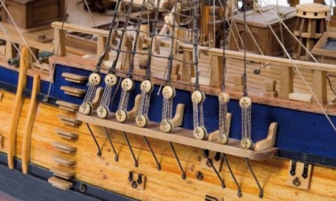 Maquette bateau en bois 14005 Occre Endeveavour