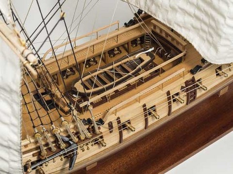 maquette batau en bois Constructo