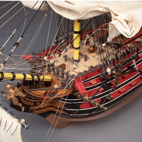 Maquette de bateau en bois Santasima Trinidad