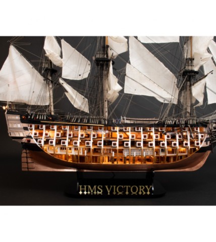 HMS VICTORY de Trafalgar - Version ANATOMIE - 1:84 - Maquette en bois Artesania