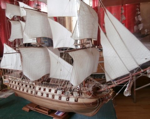 Maquette bateau en bois le Superbe