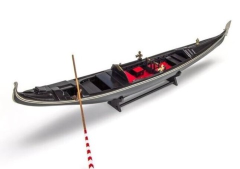 Maquette d'une Gondole Vénitienne